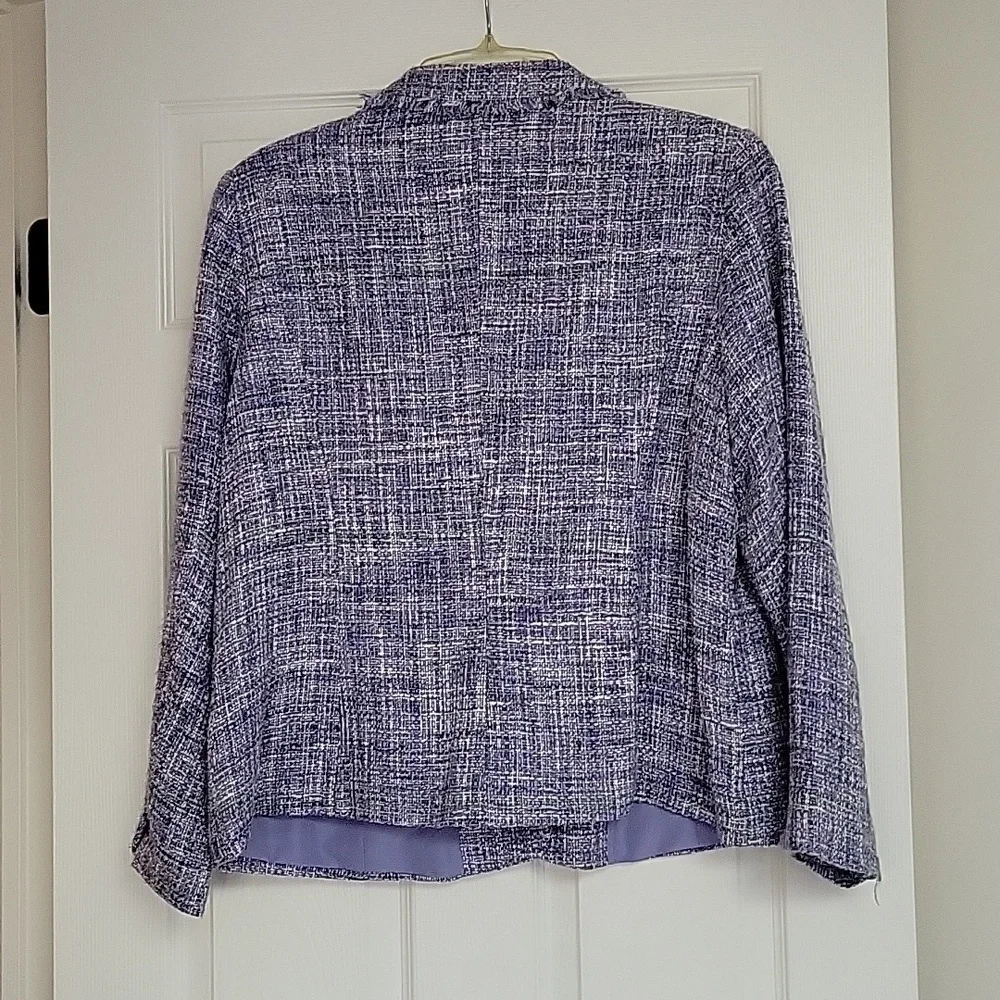 Ladies jacket - Picture 2 of 5